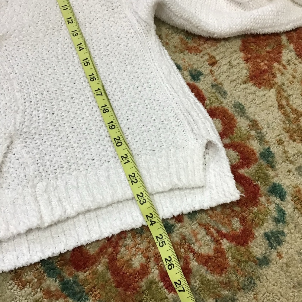 Free People Coco V-Neck Knit Sweater in White Oversized XS Beach Cottage - Picture 6 of 9